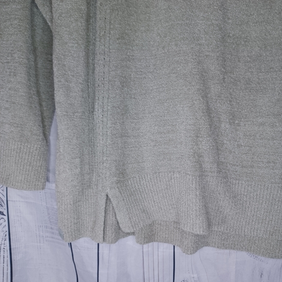 Barefoot Dreams Cozy Chic Ultra Lite Sweater Size M - Picture 3 of 14